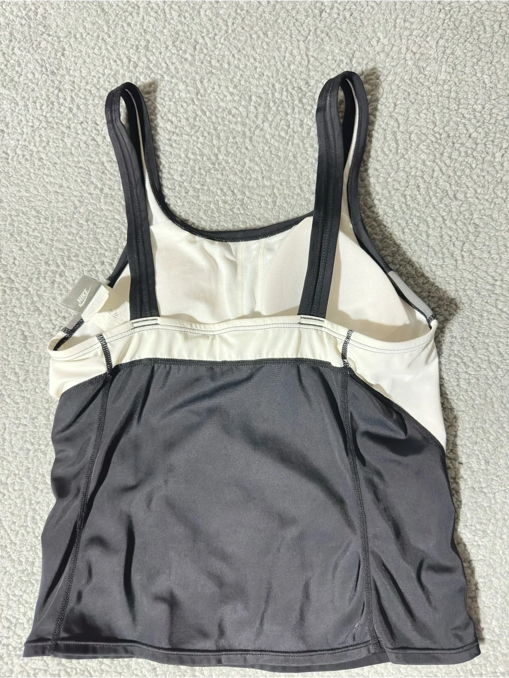 Nike Swim Black Colorblock Tankini Top Women’s Size 10 Built-In Shelf Bra Swim